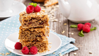 Granola raspberries tea pastel food - raspberry free wallpaper