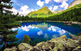 Lake mountains trees blue sky 18 - mountain and trees free wallpaper