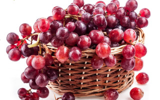 Basket grapes red green table - the basket free wallpaper