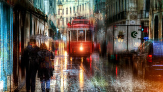 Red bus tokyo cityscape reflection - diego gisbert llorens free wallpaper