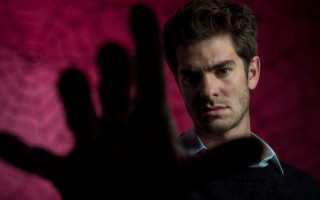 Man hand gesture pink background - a hand gesture free wallpaper