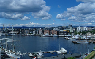 Harbor boats city clouds matte - a harbor free wallpaper