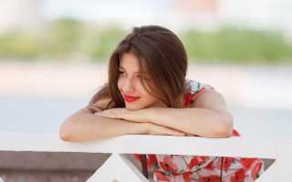 Elina karimova portrait fence crossedarms - a white fence free wallpaper