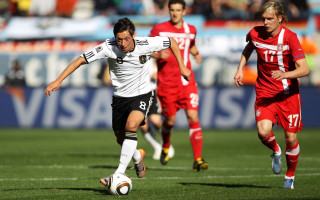 Soccer game stadium action blurry - the ball free wallpaper