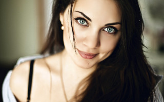 Daphne mcclure blue eyes smile - daphne mcclure free wallpaper