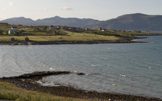 Lake village mountains clouds ecological - a small village free wallpaper
