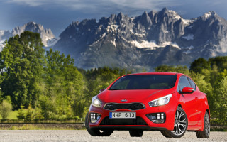 Red car mountain sky trees - a sky background and trees free wallpaper