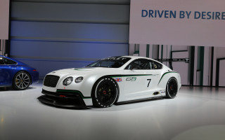 White car blue car showroom - a showroom free wallpaper