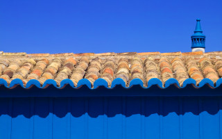 Blue sky roof chimney neo - apelle free wallpaper