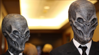Alien suits old men facial - the other wearing free wallpaper