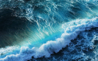 Large wave crashing ocean shore 2 - a large wave free wallpaper