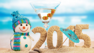 Snowman wine beach 2013 umbrella - free christmas wallpaper
