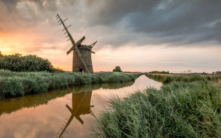 Windmill river sunset reflection clouds - a dark cloud free wallpaper