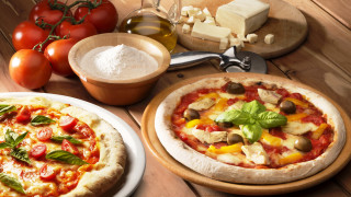 Pizza cheese tomatoes olives food - professional free wallpaper for desktop
