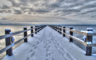 Wooden pier snowy ground cloudy - a wooden pier free wallpaper