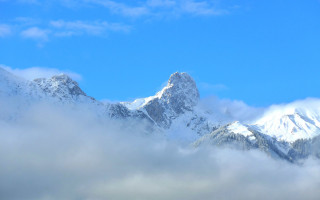 Snowy mountain range blue sky 12 - eric deschamps free wallpaper