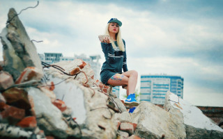 Woman rubble beverage aqua hair - a cup free wallpaper