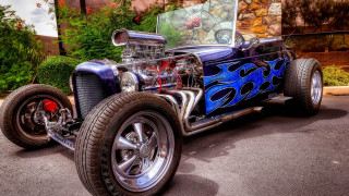 Blue black flamed engine large - body free wallpaper for desktop