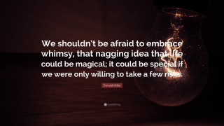 Quote dark background lightbulb writer - panfuturism free wallpaper