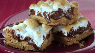 Plate desserts tablecloth pink pastel - decadent free wallpaper