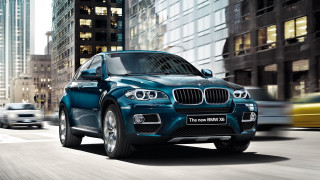 Blue bmw suv city night 2 - night time free wallpaper for desktop