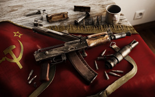 Gun weapons red blanket hammer - a red blanket free wallpaper
