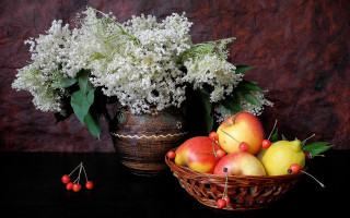 Basket flowers fruit table vase - a basket of fruit free wallpaper