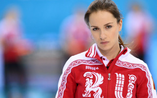 Anna hotchkis red jacket blurry - jacket free wallpaper