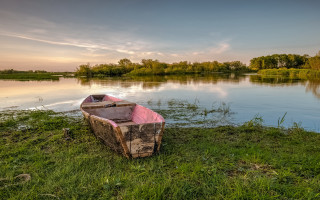 Pink boat lake sunset ecological - the shore of a lake free wallpaper