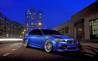 Blue car night cityscape lights - the side of a road free wallpaper