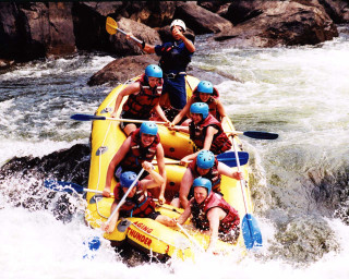 Raft adventure river people paddle - incoherent free wallpaper