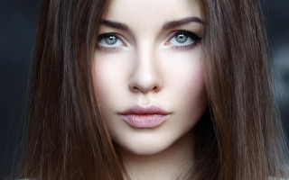 Woman longbrownhair blueeyes photorealistic EszterMattioni - straight free wallpaper