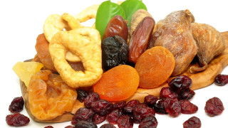 Dried fruits nuts wooden spoon - nuts free wallpaper