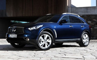 Blue infiniti building brick door - a building free wallpaper