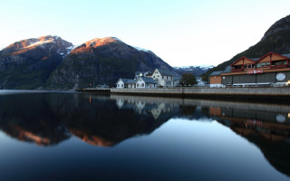Lake mountain building reflections art - reflection free wallpaper for desktop