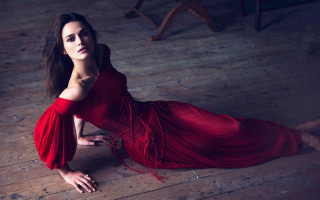 Woman red dress laying elegant - elegant free wallpaper