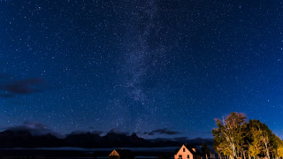 House night sky stars mountains - astrophotography free wallpaper