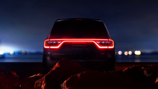 Car rocky beach night city - the light free wallpaper