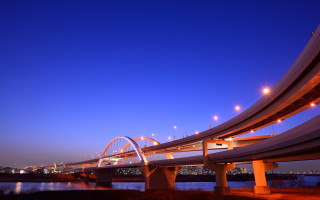 Bridge night lights city skyline - dynamic free wallpaper