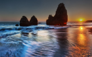 Sunset ocean rocks beach wave - adobe lightroom free wallpaper