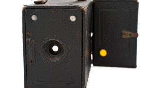 Camera yellow button black case - a black case free wallpaper