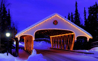 Covered bridge christmas lights snow - the ground and trees free wallpaper