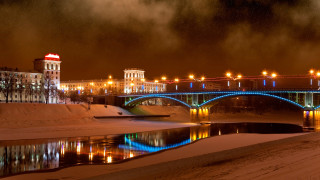 Bridge river city night lights 29 - a blue light free wallpaper for desktop