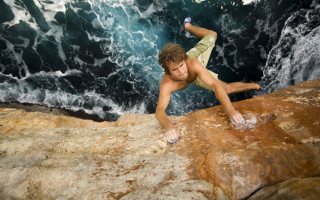 Cliff climber surfboard bottle beach - a cliff free wallpaper