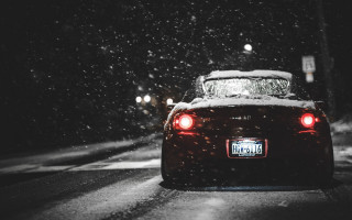 Snowy street night car lights - its light free wallpaper