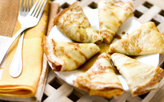 Food plate fork napkin pastel - camille bombois free wallpaper