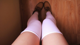 Woman white shorts brown shoes - white shorts free wallpaper
