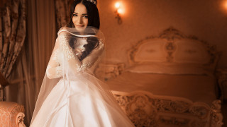 Woman weddingdress veil smile neoclassicism - a woman in a wedding dress free wallpaper