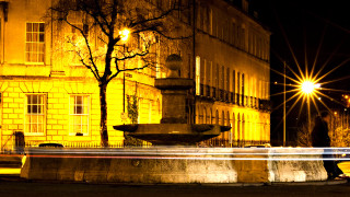 Fountain city night building streetlight - long exposure free wallpaper