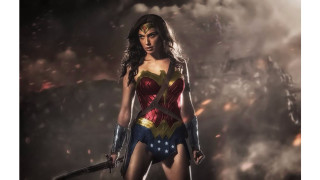 Wonder woman gun heroine action - feminist free wallpaper